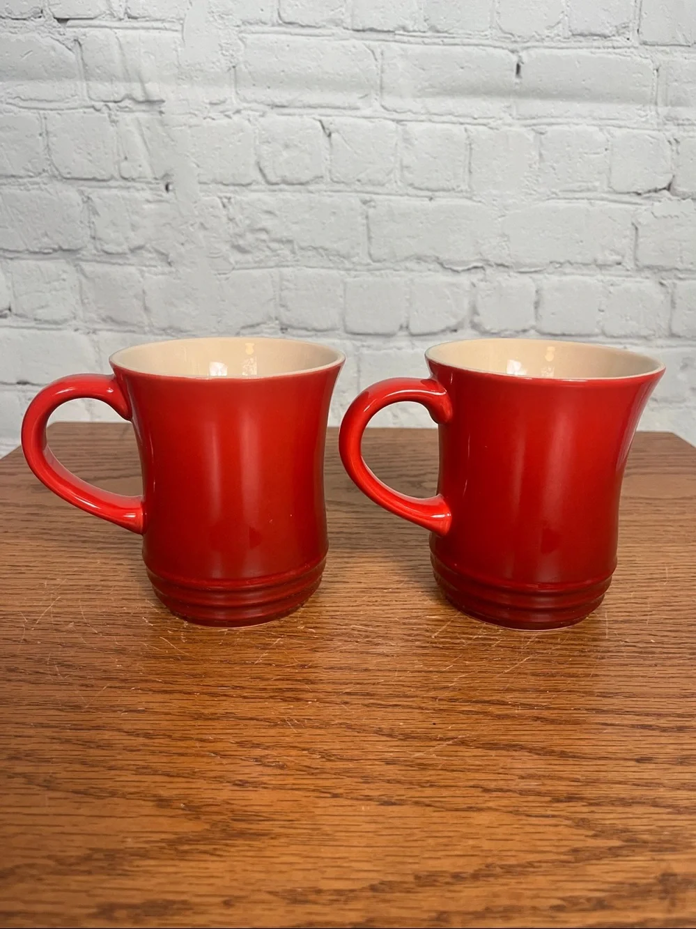 Le Creuset Red Cerise Stoneware Coffee Mug Set of 2~ Ombre Gradient Cups